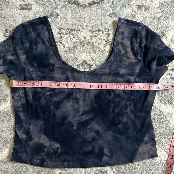 Lululemon Align Tee in Diamond Dye - Picture 5 of 9